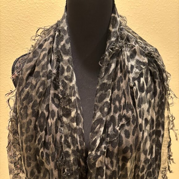 Collections 18 Accessories Black White Leopard Print Scarf Wrap - Picture 2 of 6